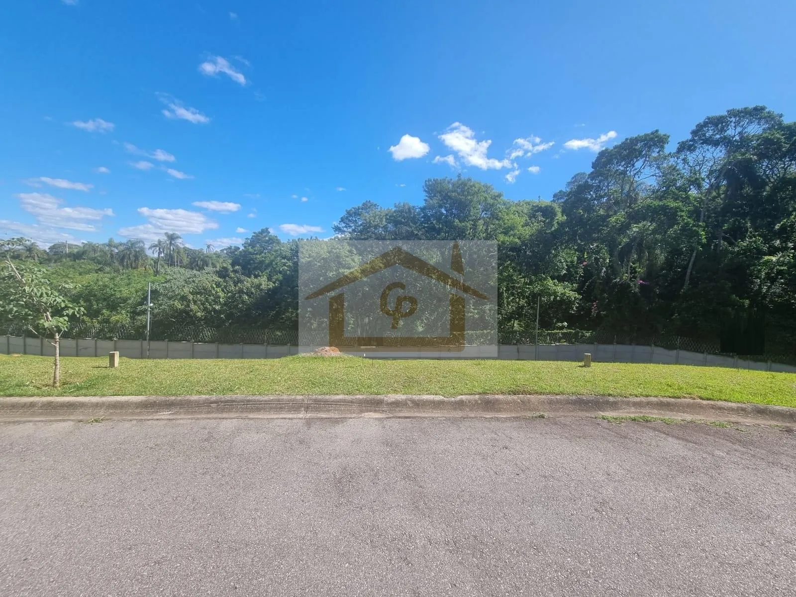 Imagem Vida Tranquila, Praticidade! Terreno com 202 metros!