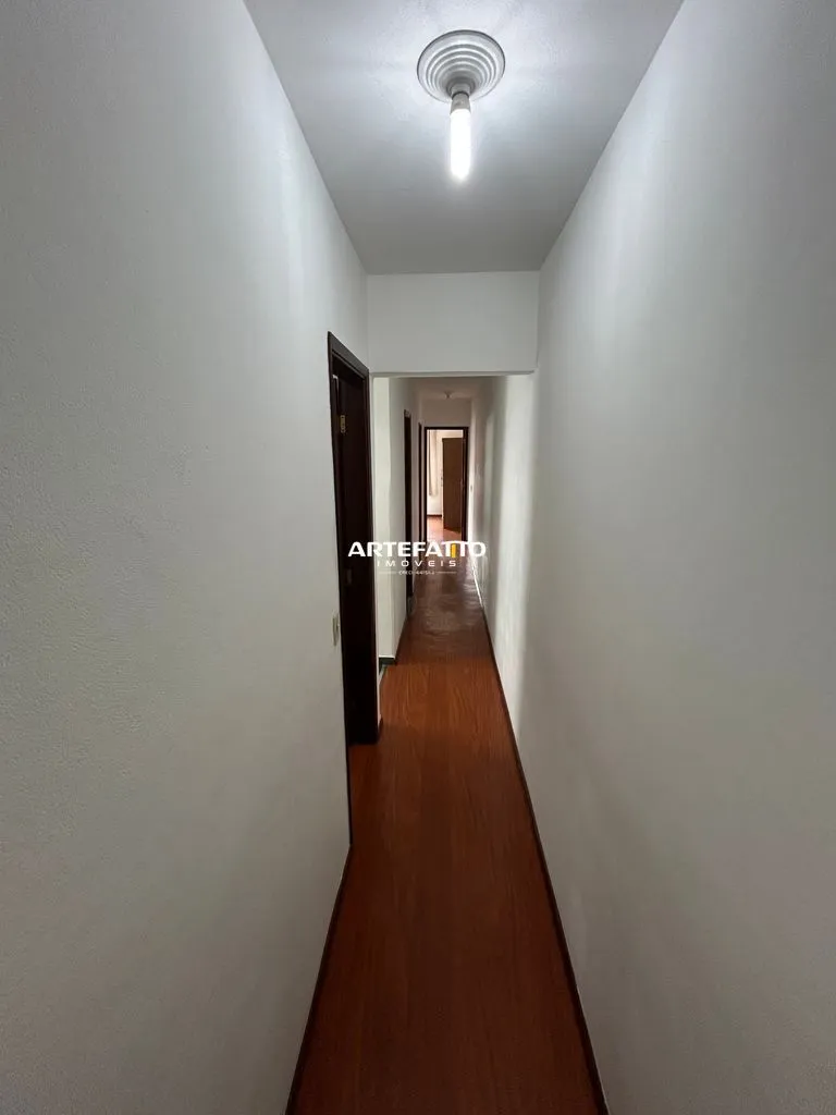 Imagem Excelente casa com ponto comercial a pouco metros do metrô