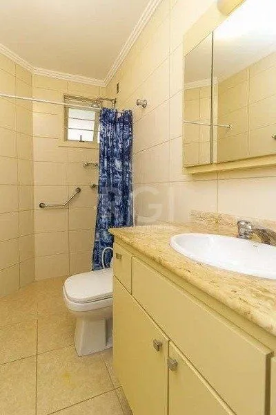 Imagem Casa para Venda - 227m², 3 dormitórios, sendo 1 suites, 4 vagas - Azenha
