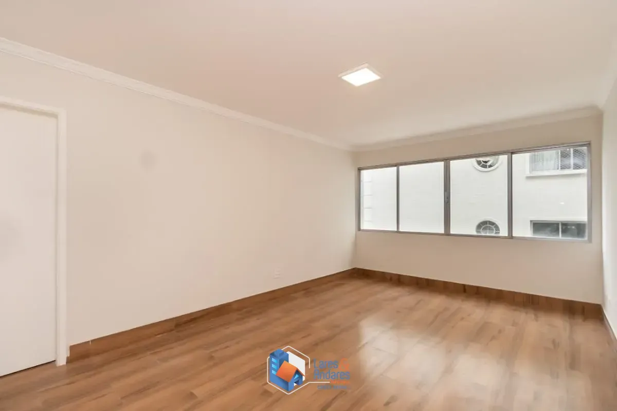 Foto do imóvel Apartamento para venda em Vila Mariana com 3 quartos, sendo 1 suíte, 83m² em Rua Eça de Queiróz