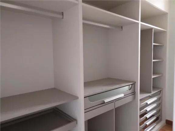 Imagem Apartamento alto padrão - 1º pavimento - 3 suítes, sendo uma master (todas com ar), sala e dormit...