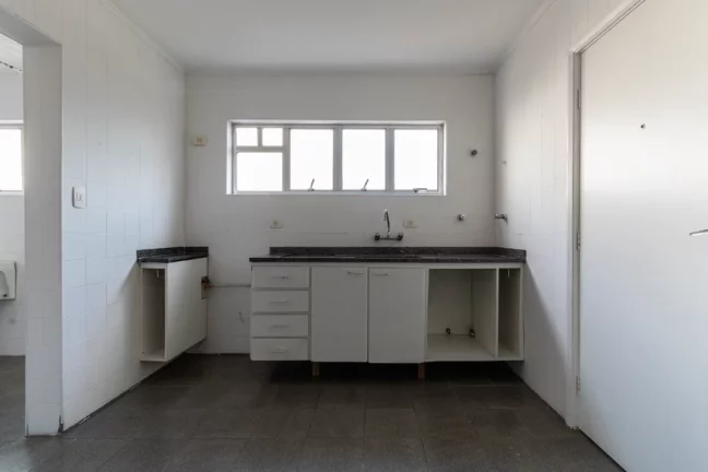 Foto do imóvel Apartamento à venda em São Paulo, Paraíso, com 3 quartos, 140m2 em Manuel da Nóbrega