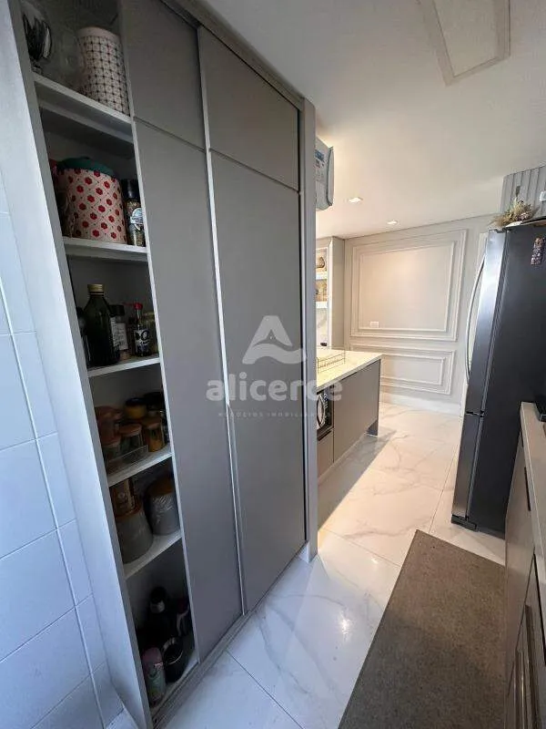 Imagem Apartamento à venda com 3 quartos 1 suíte, 96,37m² em Abraão Florianópolis