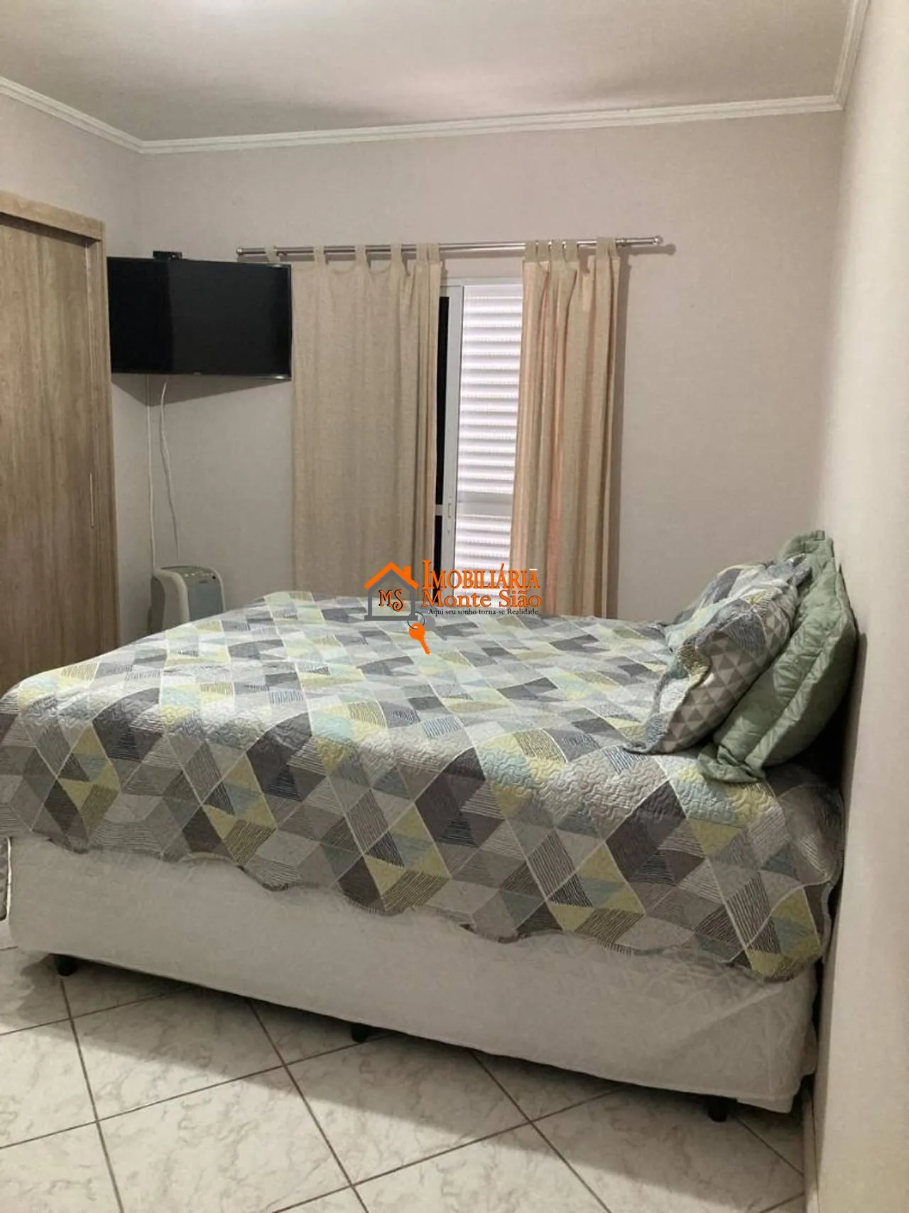 Imagem Sobrado com 2 dormitórios à venda, 120 m² por R$ 700.000,00 - Jardim Moreira - Guarulhos/SP