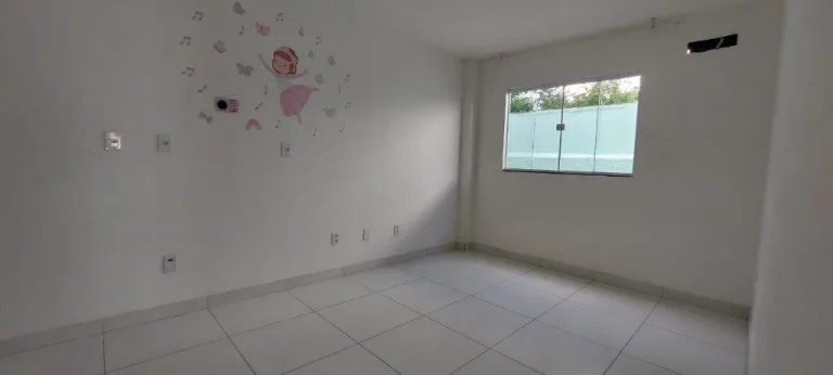 Imagem CASA DUPLEX A VENDA COM 07 QUARTOS 2 SUÍTES E 4 VAGAS DE GARGENS NA PRAIA