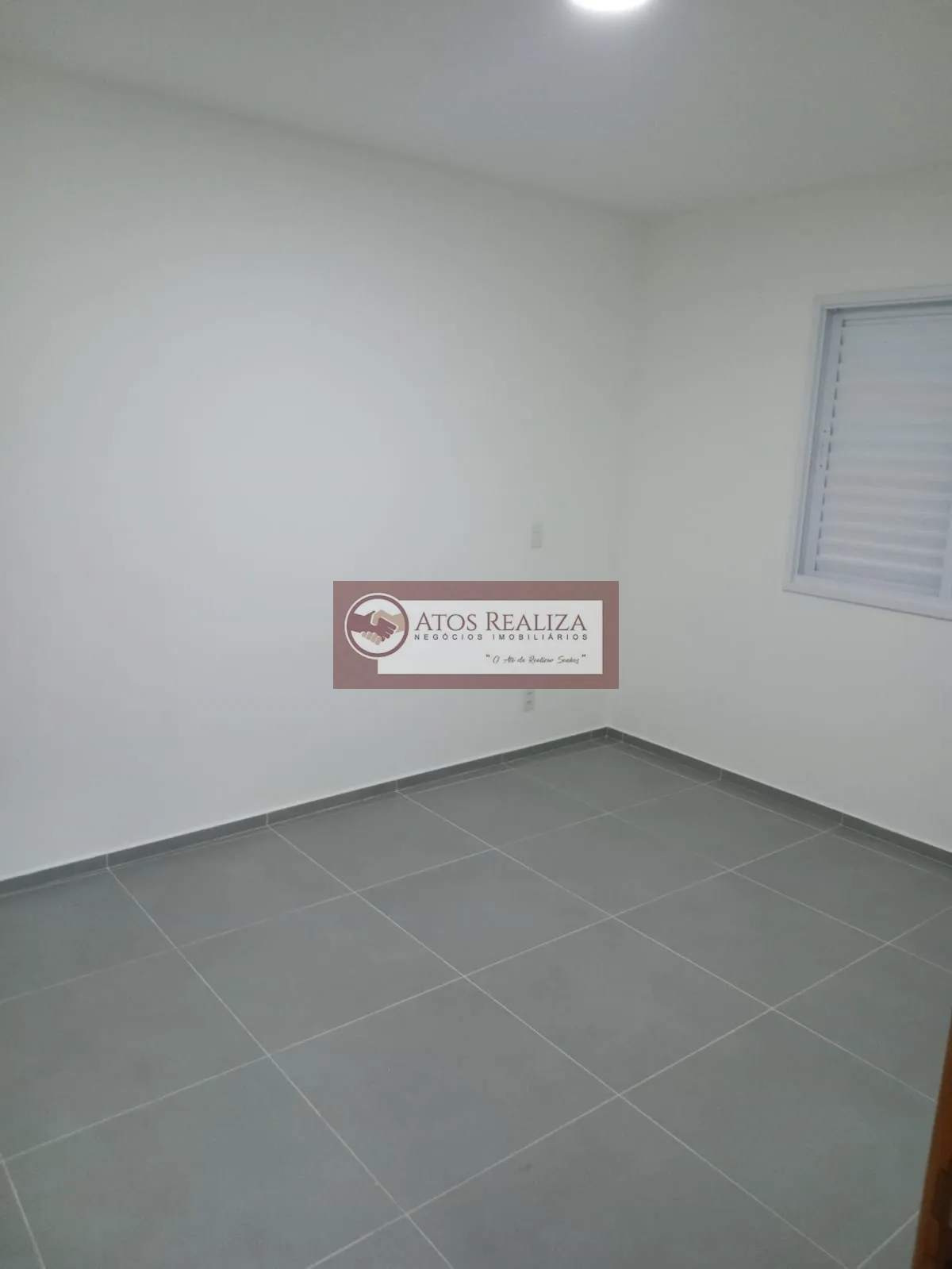 Imagem Alugo casa estilo apartamento de 2 dormitórios, sala, cozinha, banheiro e área de serviço, no Jardim Sao Benedito, na região da estação primavera, São Paulo - 65M² por R$ 1.500 locação. Oportunidade