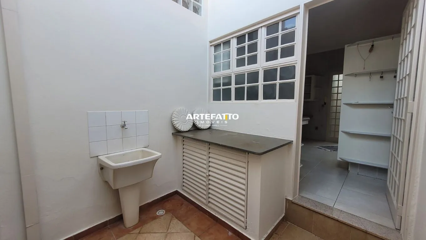 Imagem Casa com 3 dormitórios no bairro Vila Marta