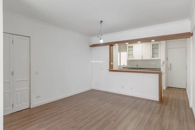 Imagem Apartamento à venda na Vila Romana, São Paulo-SP: 3 quartos, 1 suíte, 3 salas, 3 vagas de garagem!