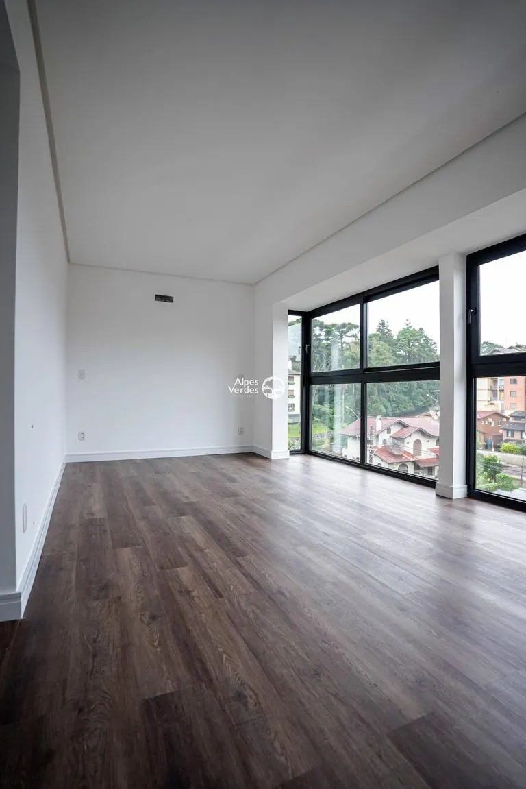 Imagem Vende-se apartamento em Gramado com 2 suites cobertura
