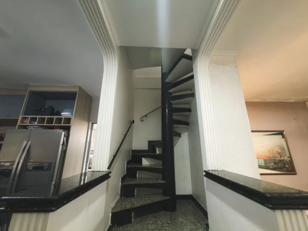 Imagem CASA COM 288,00 m² - CANTO DO FORTE - PRAIA GRANDE SP