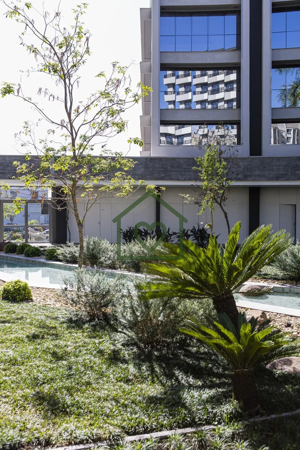 Imagem Não há privilégio maior do que tudo estar ao nosso alcance. Com torres residenciais, comerciais, ...