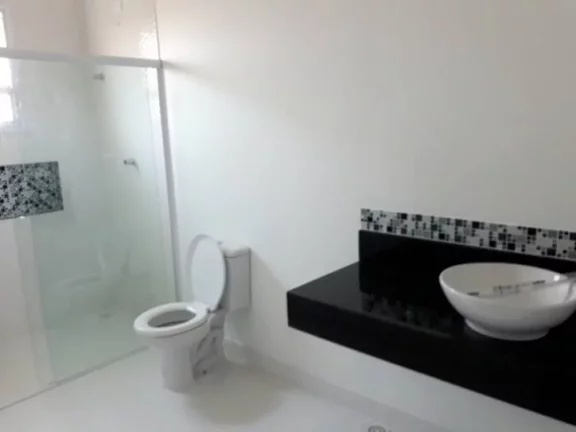 Imagem SOBRADO - CONDOMINIO FECHADO - 4 SUITES - PISCINA