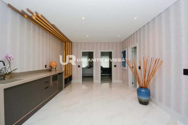 Imagem Residência de Alto Padrão com 6 Suítes, Área Gourmet Completa e Piscina Aquecida