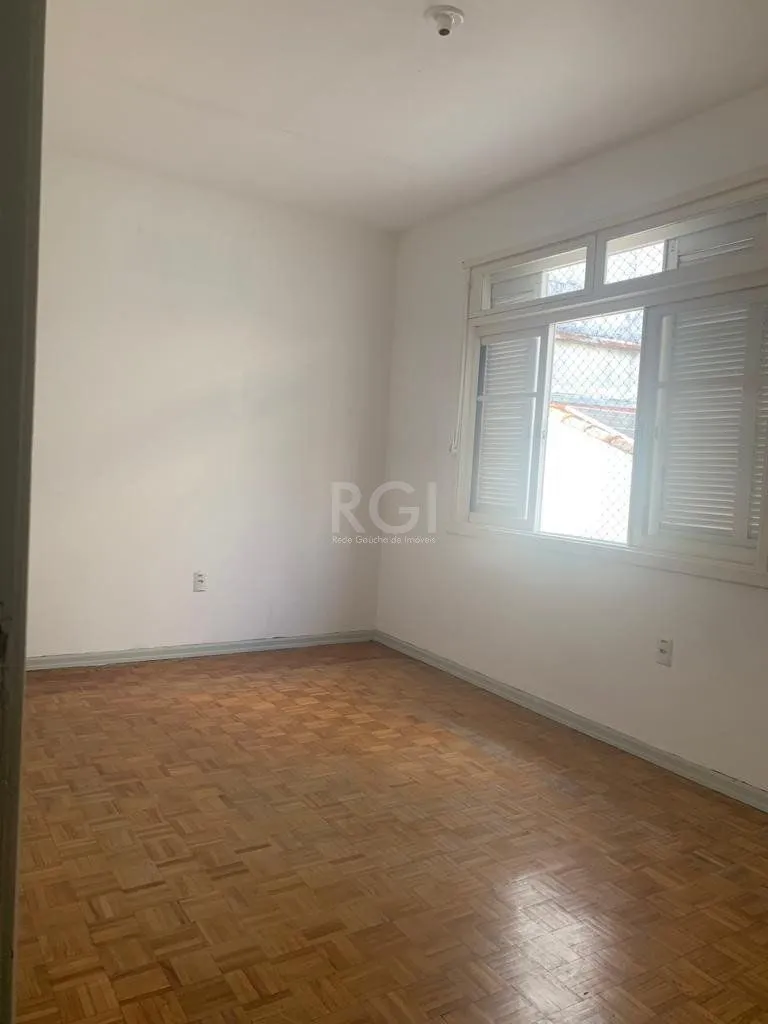 Imagem Casa Comercial com 03 pisos no Bairro Floresta