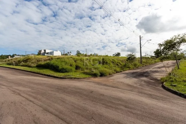 Imagem Terreno/Lote Residencial para venda no bairro Vila Nova em Porto Alegre