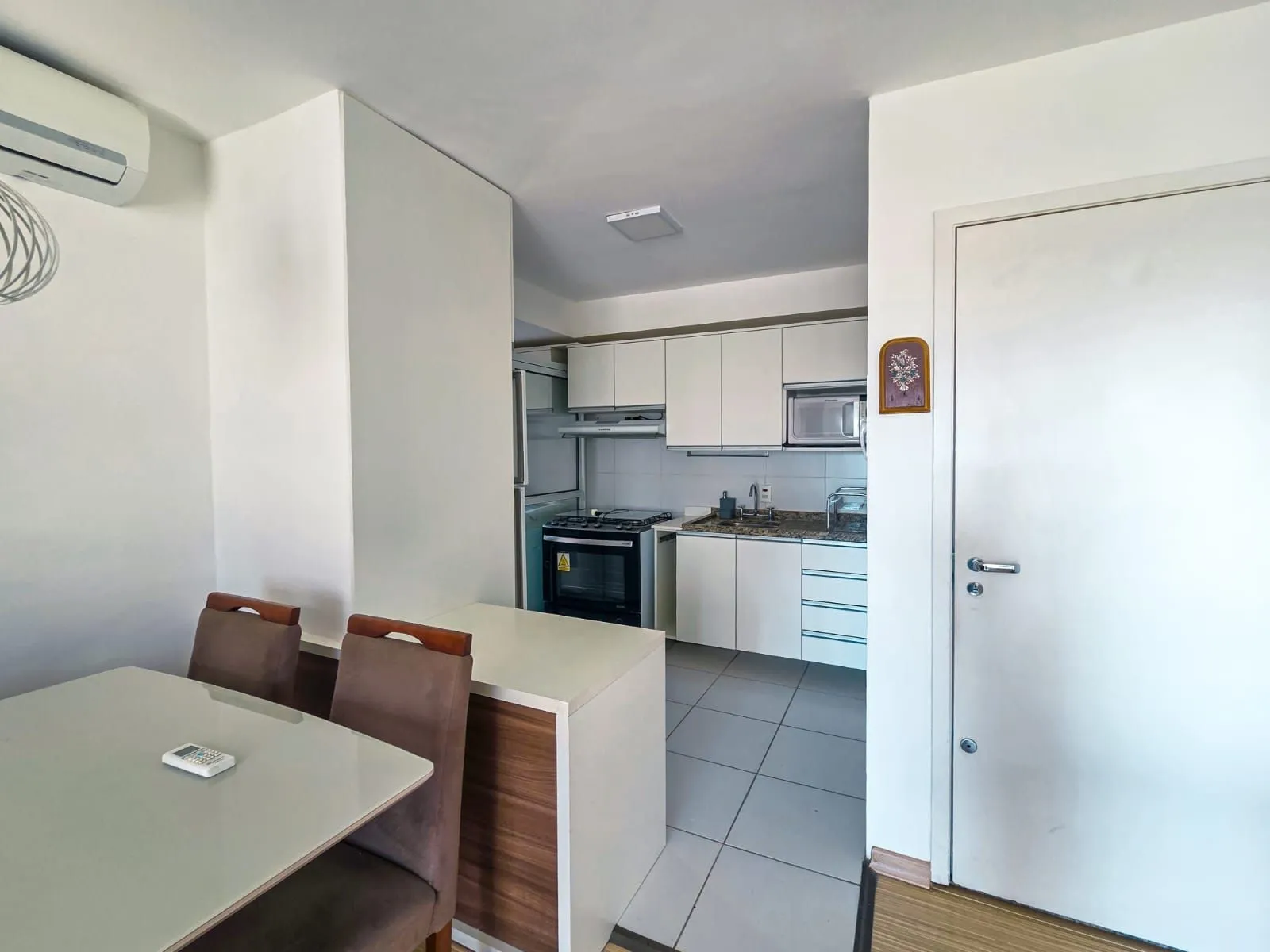 Imagem Apartamento 3 Dorms com Suíte e 2 Vagas no Condomínio Veríssimo - Infraestrutura Excepcional em Teresópolis
