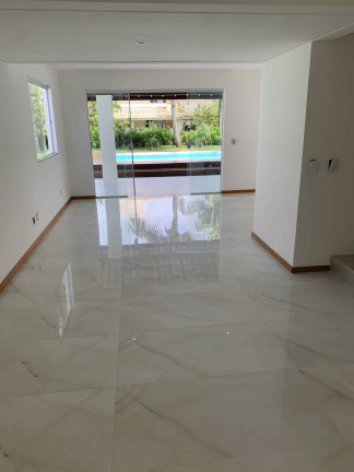 Imagem Casa com 3 Quartos à Venda, 189 m² em Itapuã - Salvador
