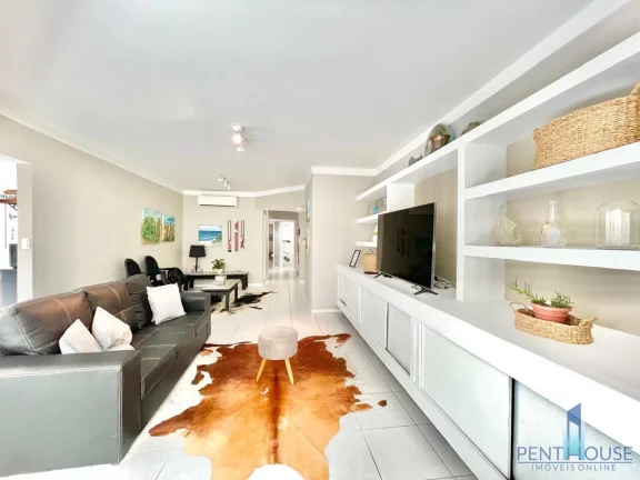 Imagem Apartamento Quadra Mar para Venda em Balneário Camboriú, CENTRO, 3 dormitórios, 1 suíte, 2 banheiros, 2 vagas
