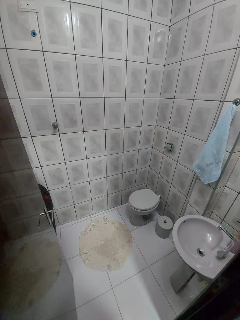 Imagem Imperdível casa à venda em Ribeirão Pires-SP, bairro Aliança: 4 quartos, 4 banheiros, 3 vagas, 335m² de área!