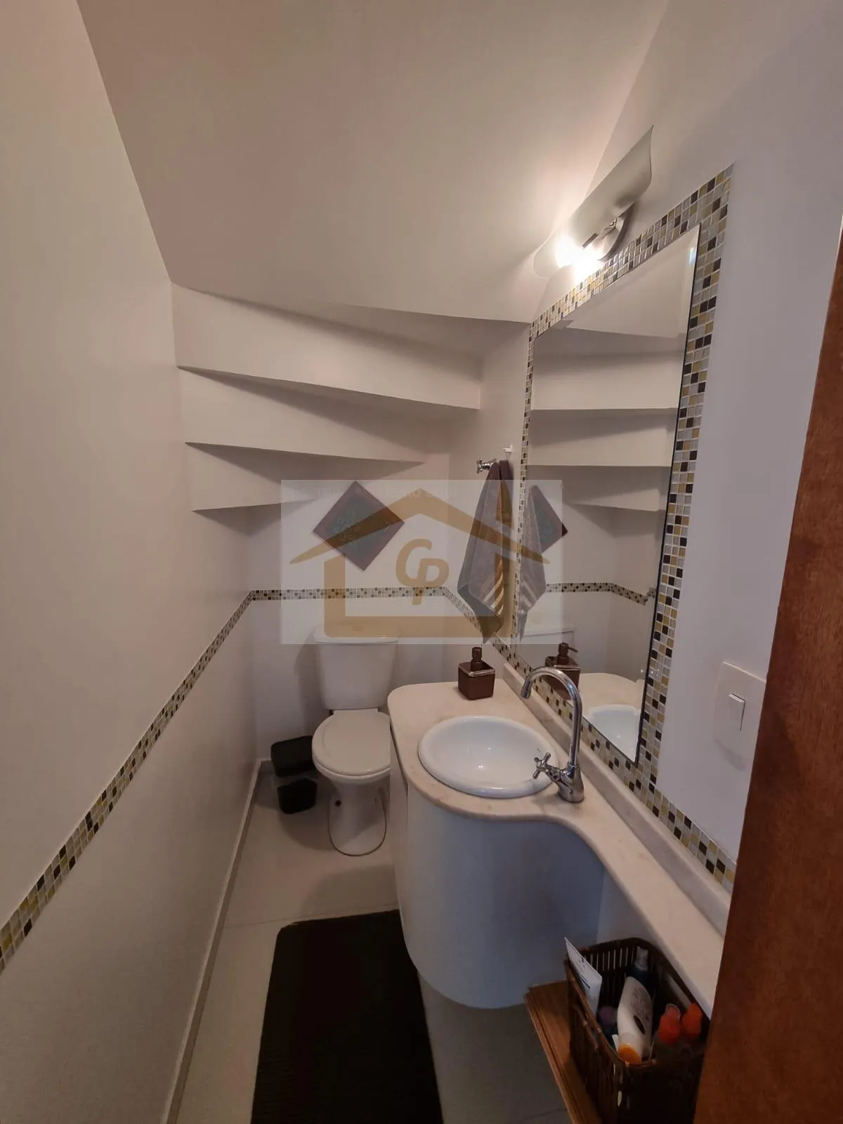 Imagem Casa em Condomínio na Granja Viana - Conforto, Praticidade e Excelente Localização