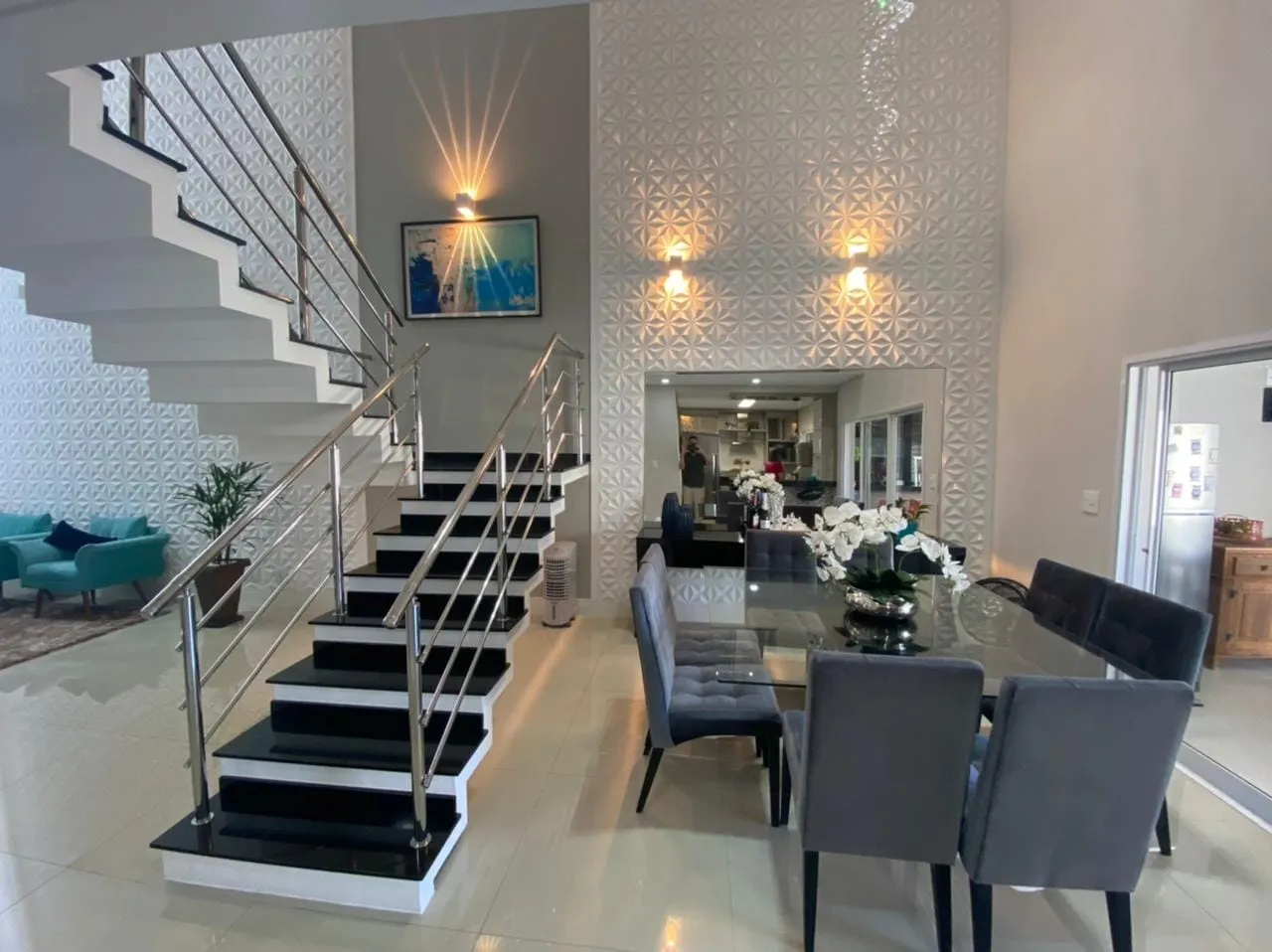 Imagem Casa à venda 3 Quartos, 1 Suite, 4 Vagas, 250M², Piracangaguá, Taubaté - SP | Condominio Jardim Oásis