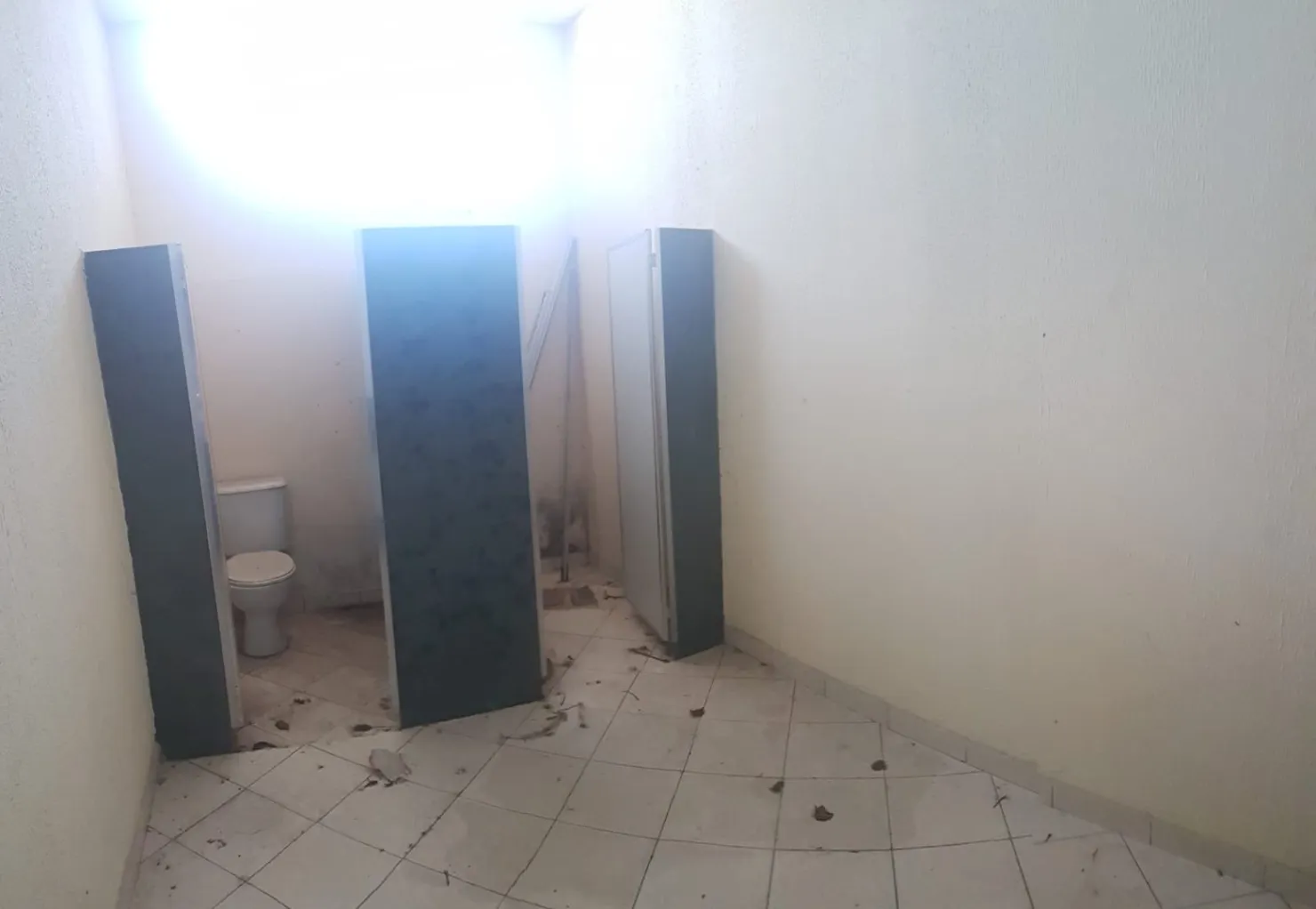 Imagem Comercial para Locação 450M², Campo do Galvão, Guaratinguetá - SP
