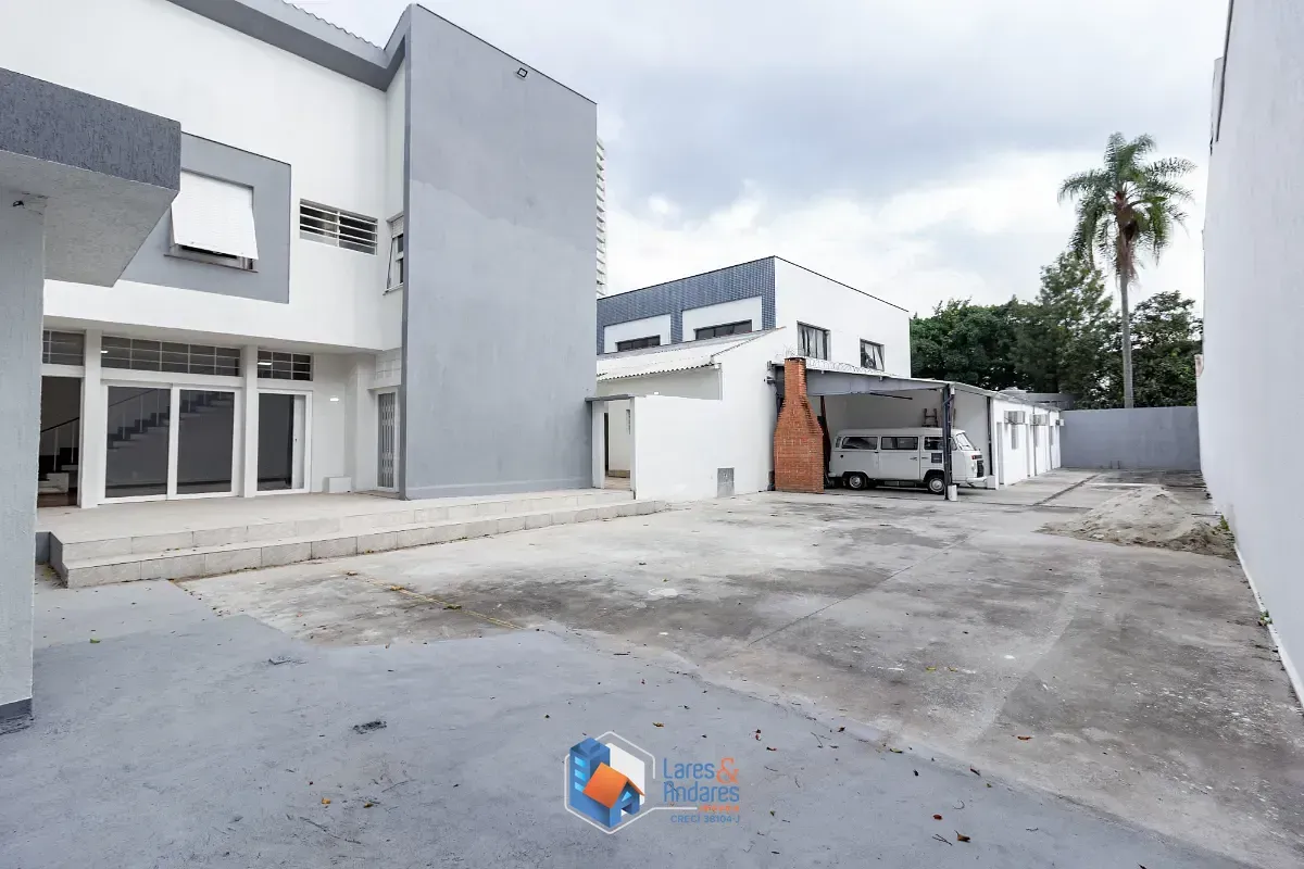 Imagem Casa comercial para venda em Jardim Hípico, 582m²