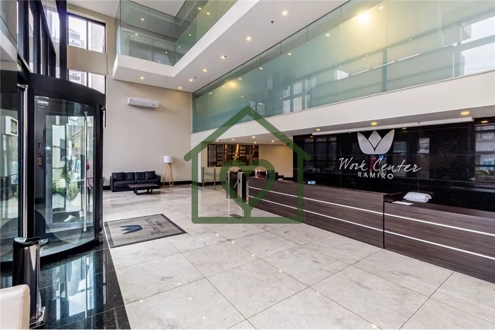 Imagem Conjunto comercial em prédio novo, nunca utilizada junto ao Hospital Moinhos de Vento, Shopping Tot...
