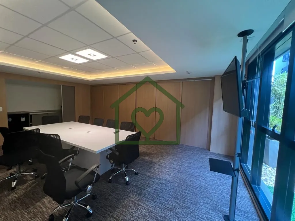Imagem Vendo Sala comercial no bairro Menino Deus. Imóvel conta com 36 m² de área privativa, com piso e ...