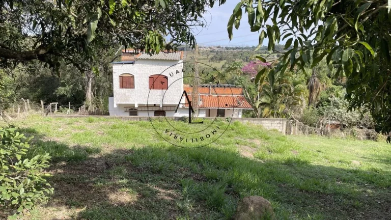Imagem Chácara de 2.183 m2 com 2 Quartos, Sala, Cozinha e Banheiro – Oportunidade Imperdível!