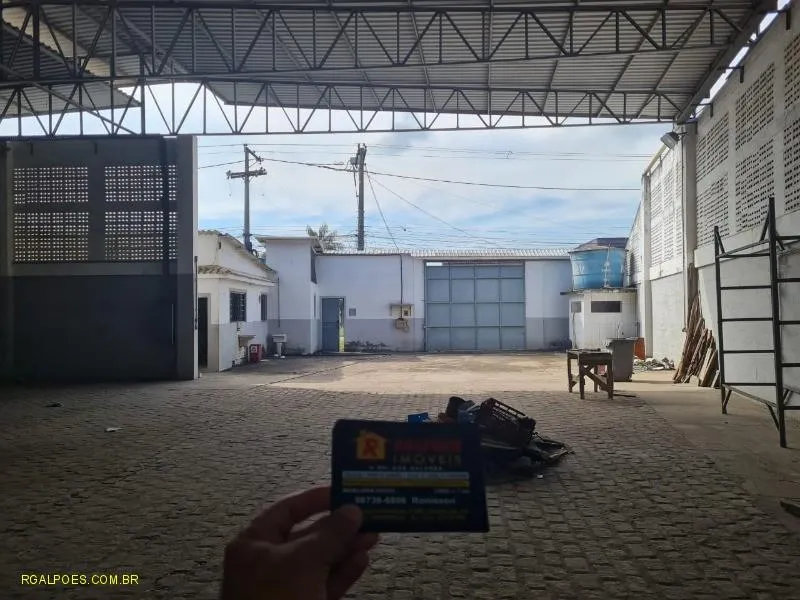Imagem Galpão para Locação em DUQUE DE CAXIAS, Campos Elíseos, 2 banheiros