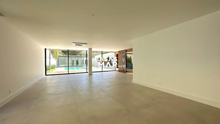 Imagem Luxuosa mansão na Barra da Tijúca, Rio de Janeiro - RJ: 6 suítes, 3 salas, 10 banheiros, 5 vagas de garagem, 1.020m².