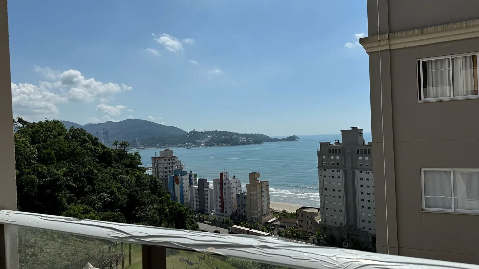 Imagem Apartamento com vista para o mar à venda com 67.83m2 por R$ 850.000,00