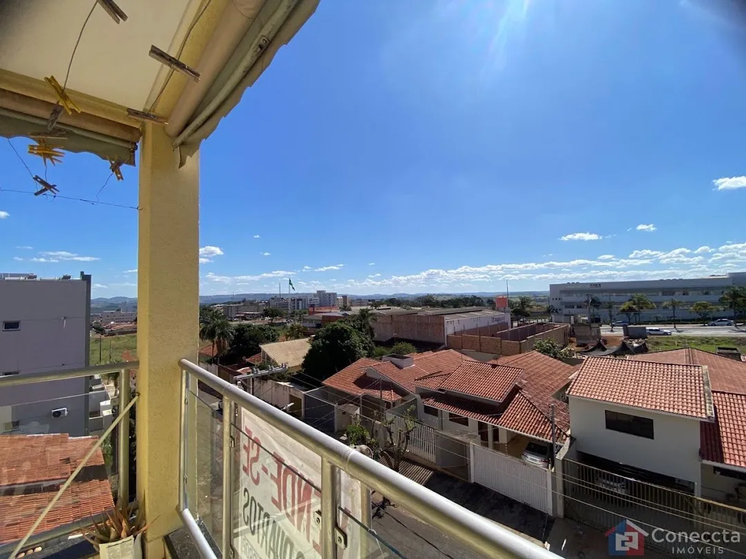Imagem Apartamento com 3 dormitórios à venda, 68 m² por R$ 350.000,00 - Caiçaras - Patos de Minas/MG