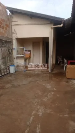 Imagem Casa à venda em Boa Vista, Uberaba - 3 dormitórios e suíte