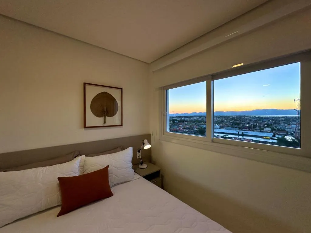 Imagem Apartamento 3 Dormitórios - Bairro Navegantes