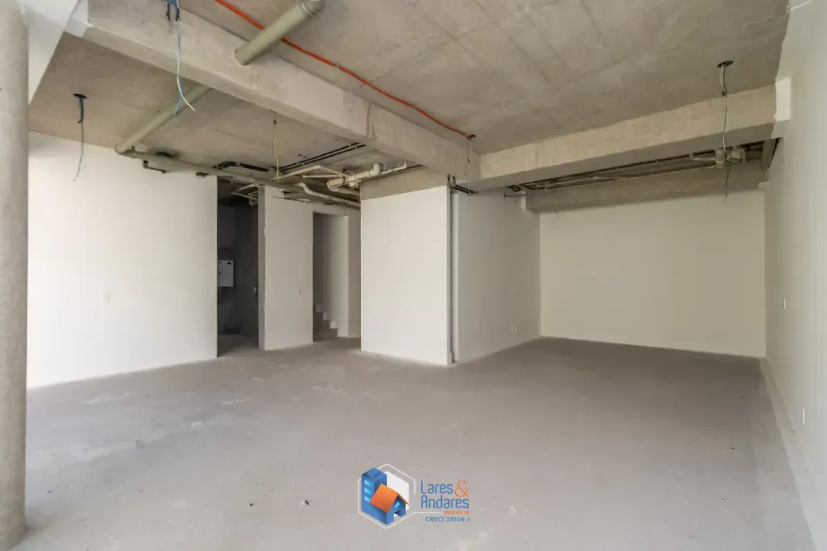 Imagem Casa no condomínio CONDOMÍNIO KINÁ ALTO DE PINHEIROS para venda com 4 quartos, sendo 4 suítes, 584m²