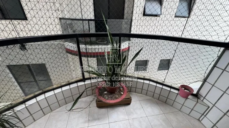 Imagem Oportunidade Incrível no CANTO DO FORTE, Praia Grande. Prédio com lazer completo pra você e toda família, piscina, academia, salão de festas, salão de jogos, 1 vaga de garagem, 2 elevadores, gás encanado, portaria 24 hrs.
