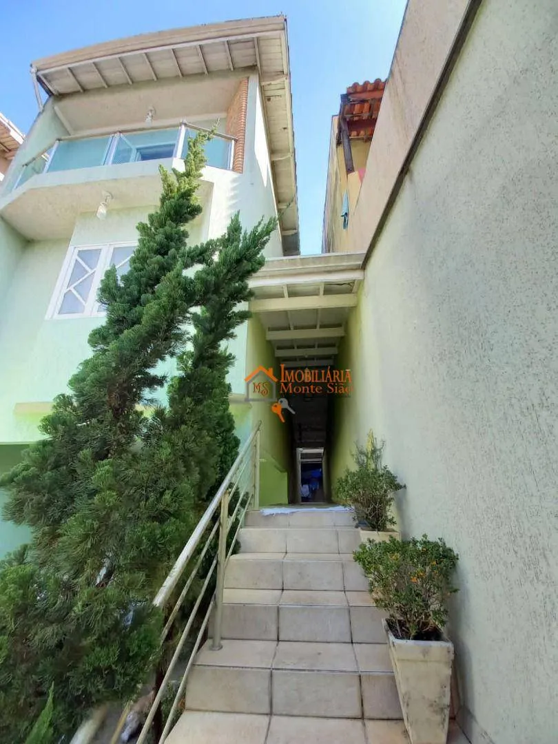 Imagem Sobrado com 3 dormitórios à venda, 200 m² por R$ 1.100.000,00 - Parque Flamengo - Guarulhos/SP