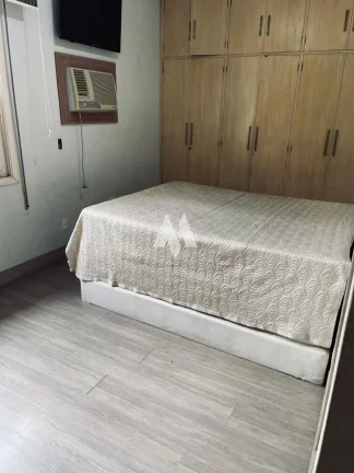 Imagem Casa com 2 dormitórios à venda, 105 m² por R$ 650.000 - Encruzilhada - Santos/SP