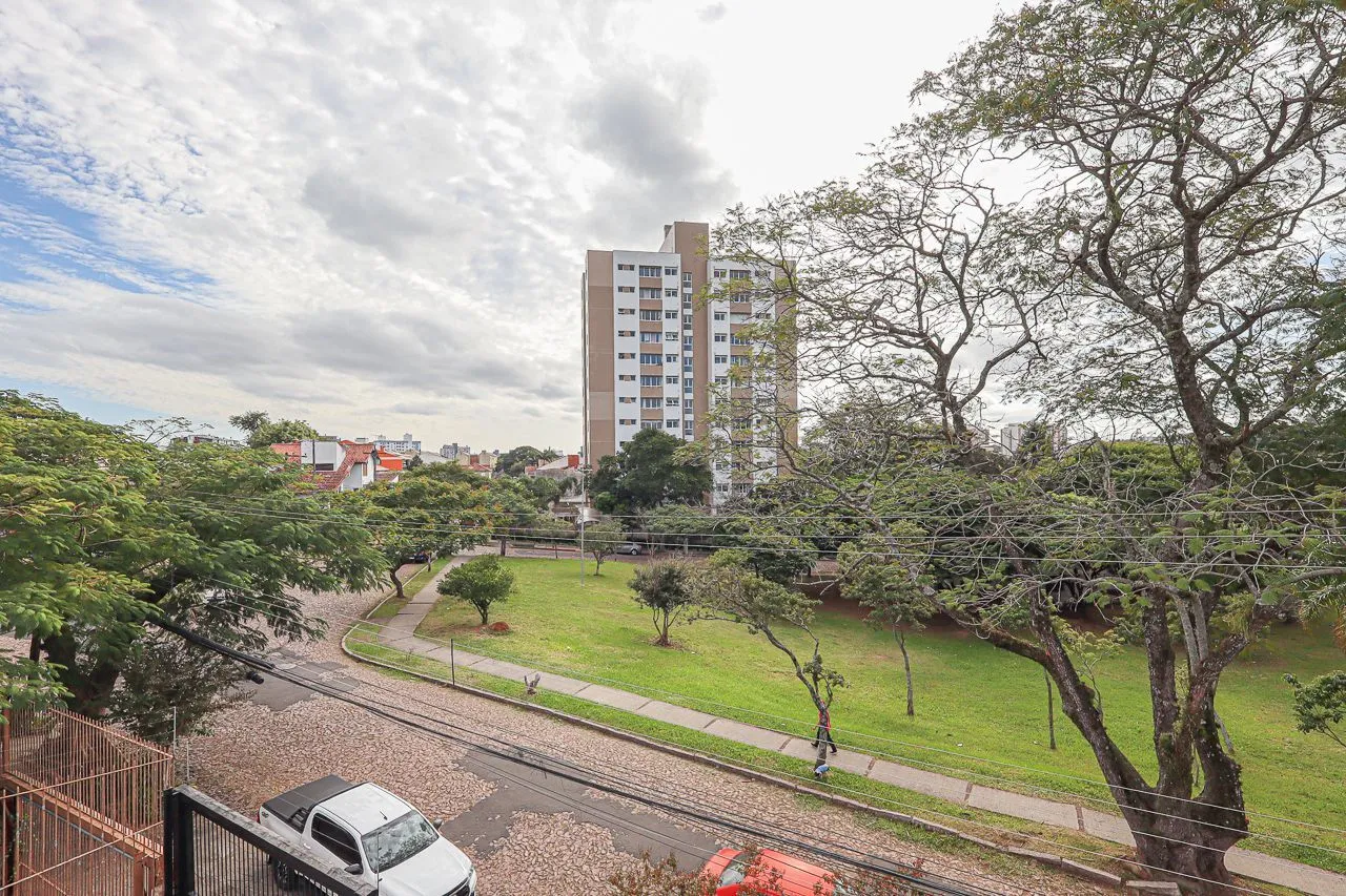 Imagem Pavilhao Comercial, Locação / Venda, 596 m², Bairro Partenon, Porto Alegre