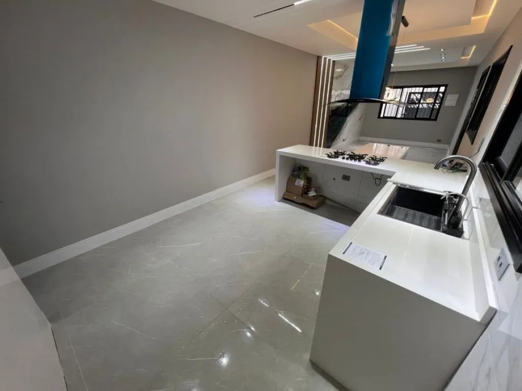 Imagem CASA COM 175,00 m² - AVIAÇÃO - PRAIA GRANDE SP