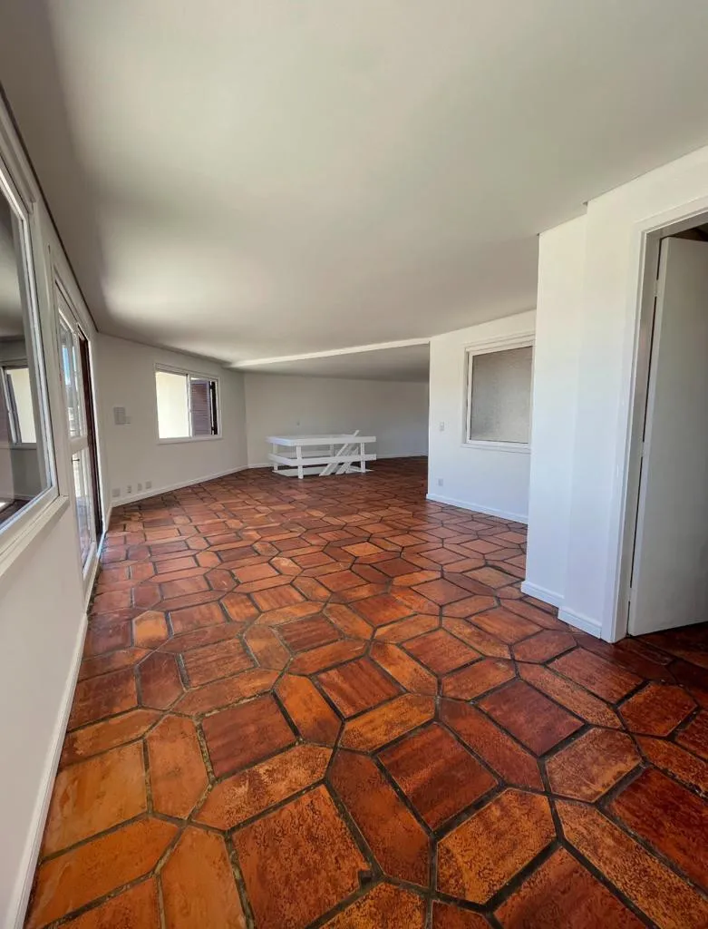 Imagem Apartamento à venda em Caxias do Sul, Santa Catarina, com 3 quartos, 210.64m2