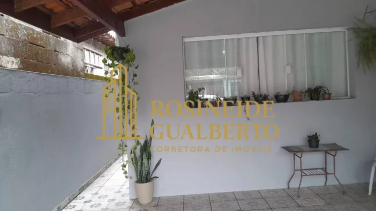 Imagem Casa com 2 dormitórios à venda, 100 m² - Rio do Ouro - Caraguatatuba!