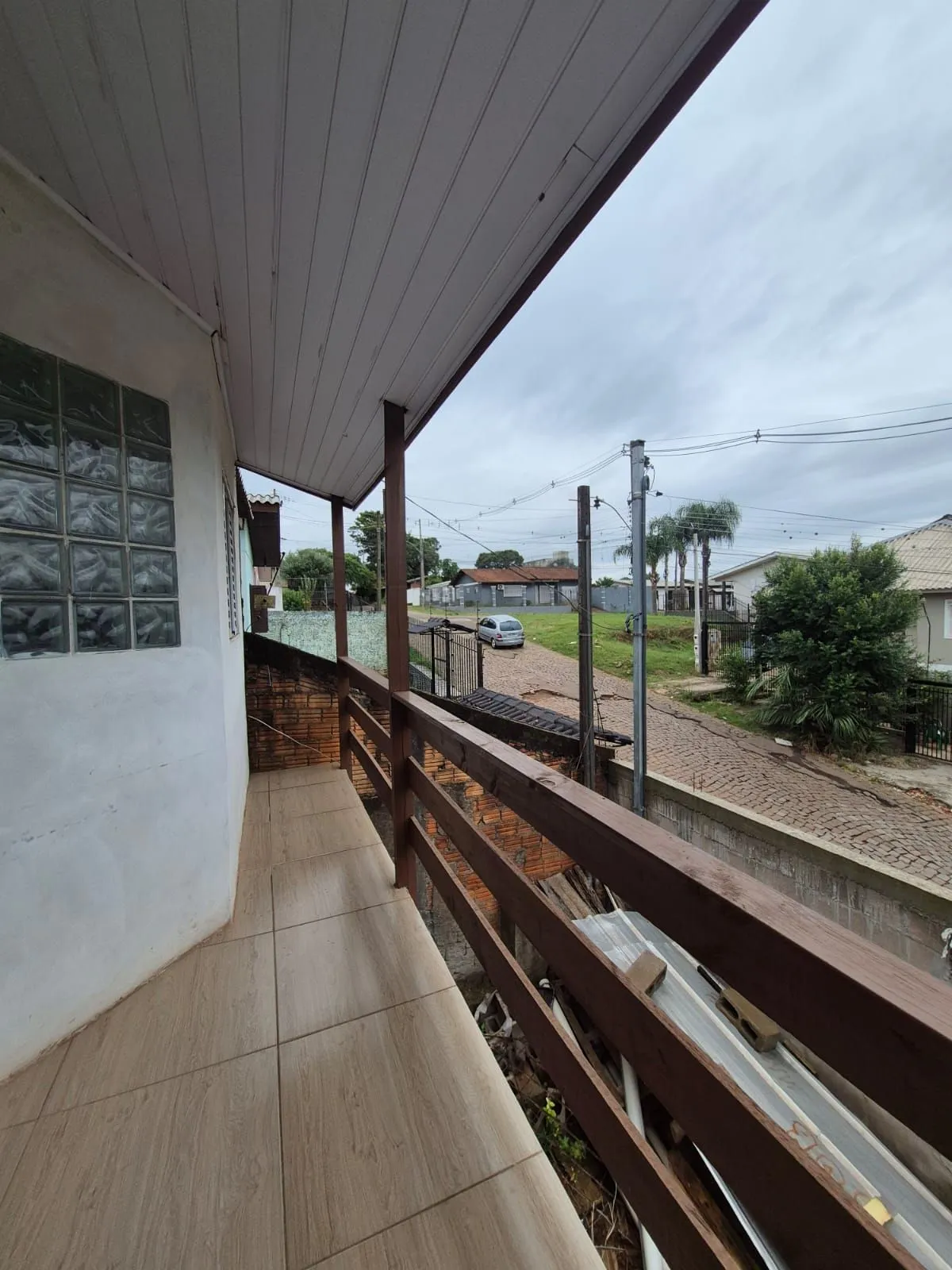 Imagem Belíssima casa de 2 dormitórios com um amplo pátio na cidade de Passo Fundo