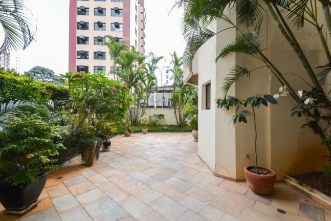 Imagem Apartamento à venda em São Paulo, Vila Nova Conceição, com 2 quartos, 151m2