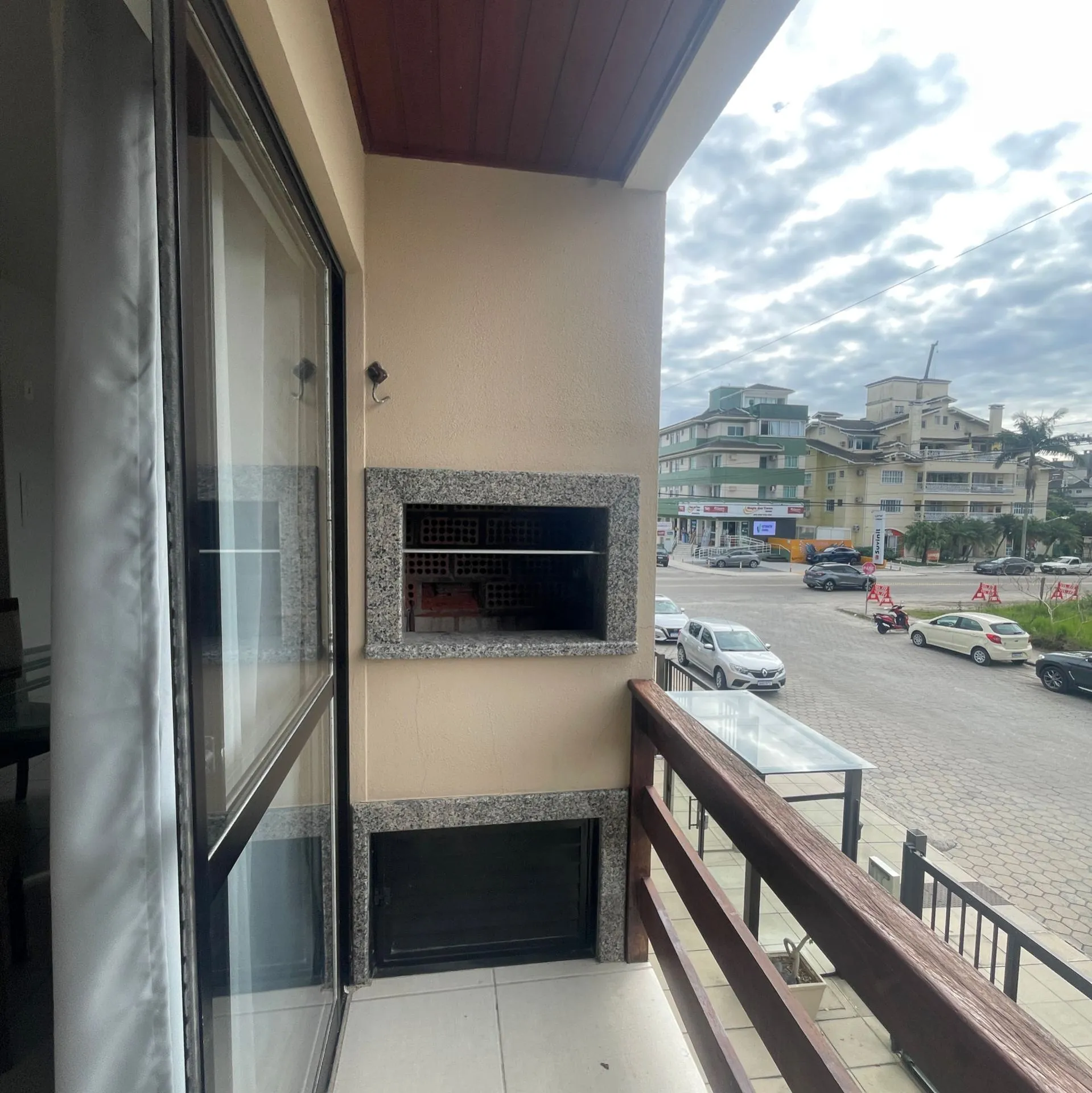 Imagem Apartamento de um dormitório, semimobiliado, para locação anual em Jurerê