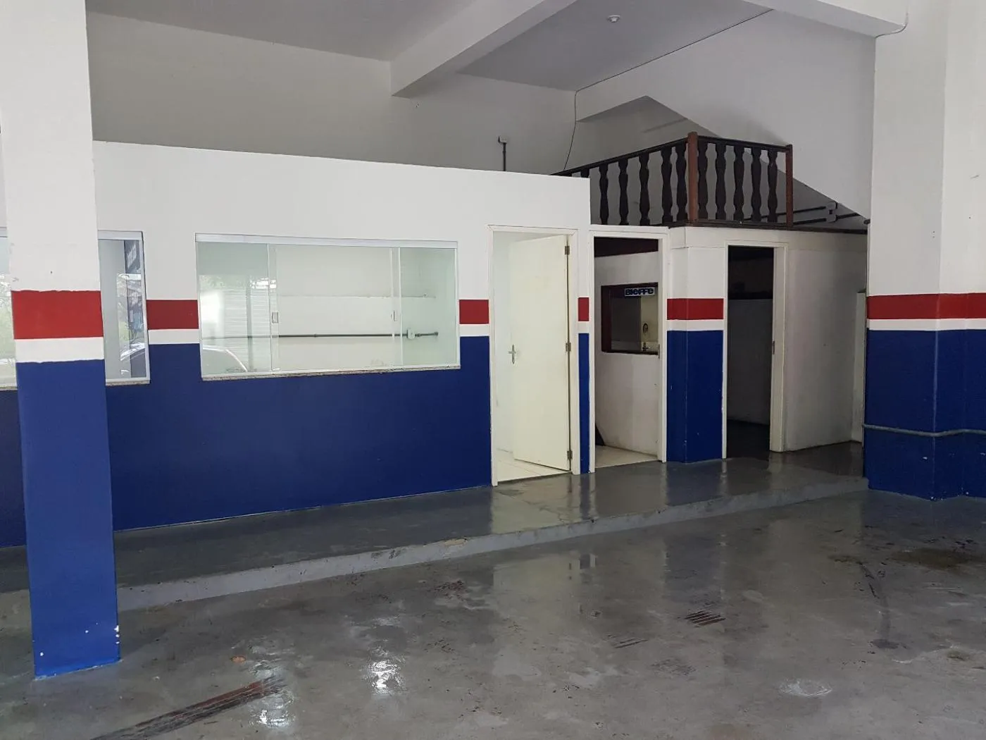 Imagem Comercial para Venda em Petrópolis / RJ no bairro Bingen
