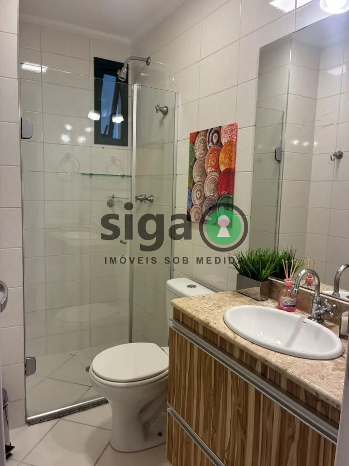 Imagem VENDE Apartamento na Vila Suzana (Região do MORUMBI) com 2 quartos, uma suíte + Closet e 2 vagas