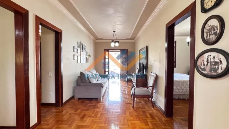 Imagem Casa duplex a venda em bairro das Águas em Ipatinga super grande de 345m², 3 dormitórios e muito mais.